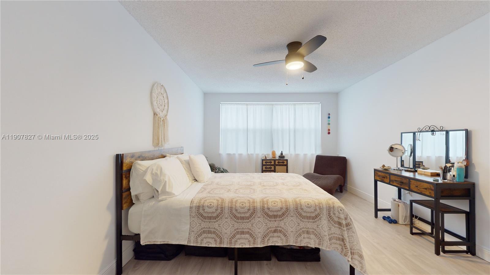 SUNRISE LAKES 203 CONDO - Residential