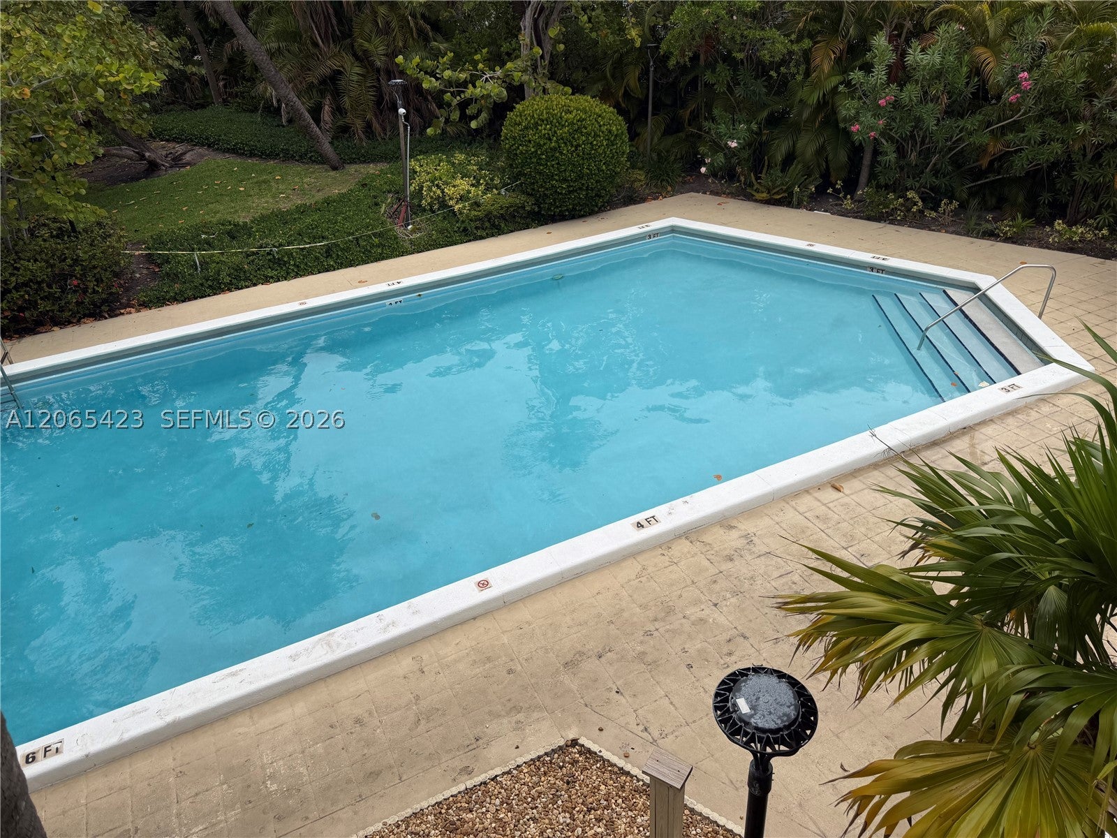 170 Ocean Lane Dr 909