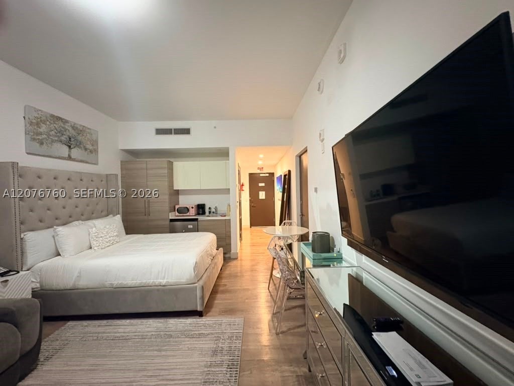 777 N Ocean Dr