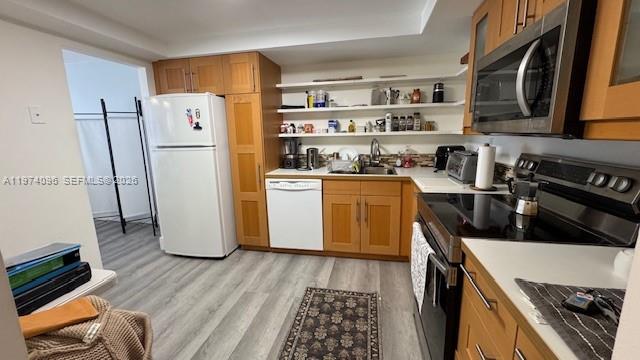 DEL PRADO MARINA - Residential Lease