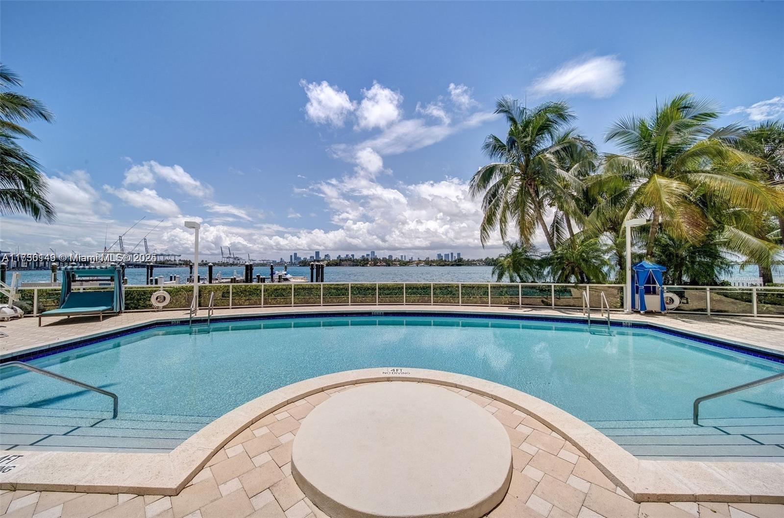 THE FLORIDIAN CONDO - Residential