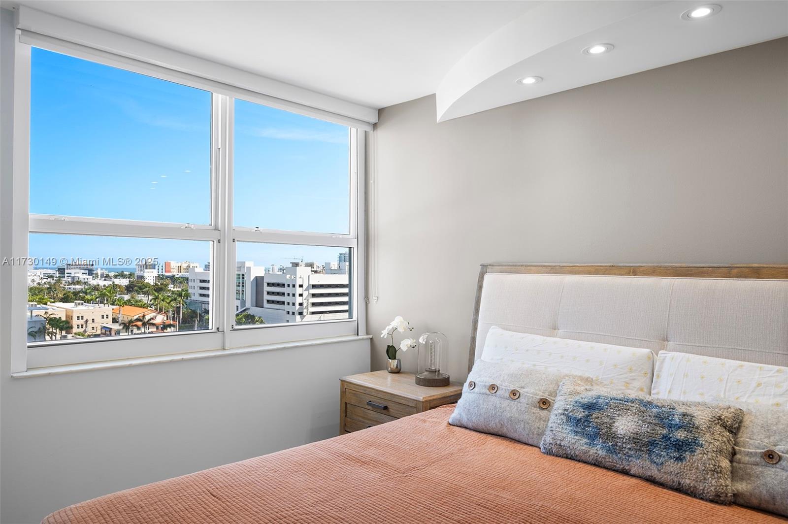 THE FLORIDIAN CONDO - Residential