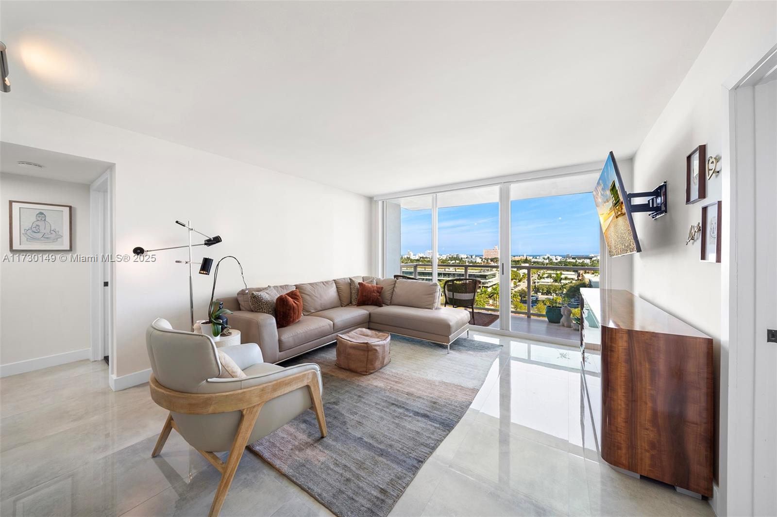 650 West Ave 1004