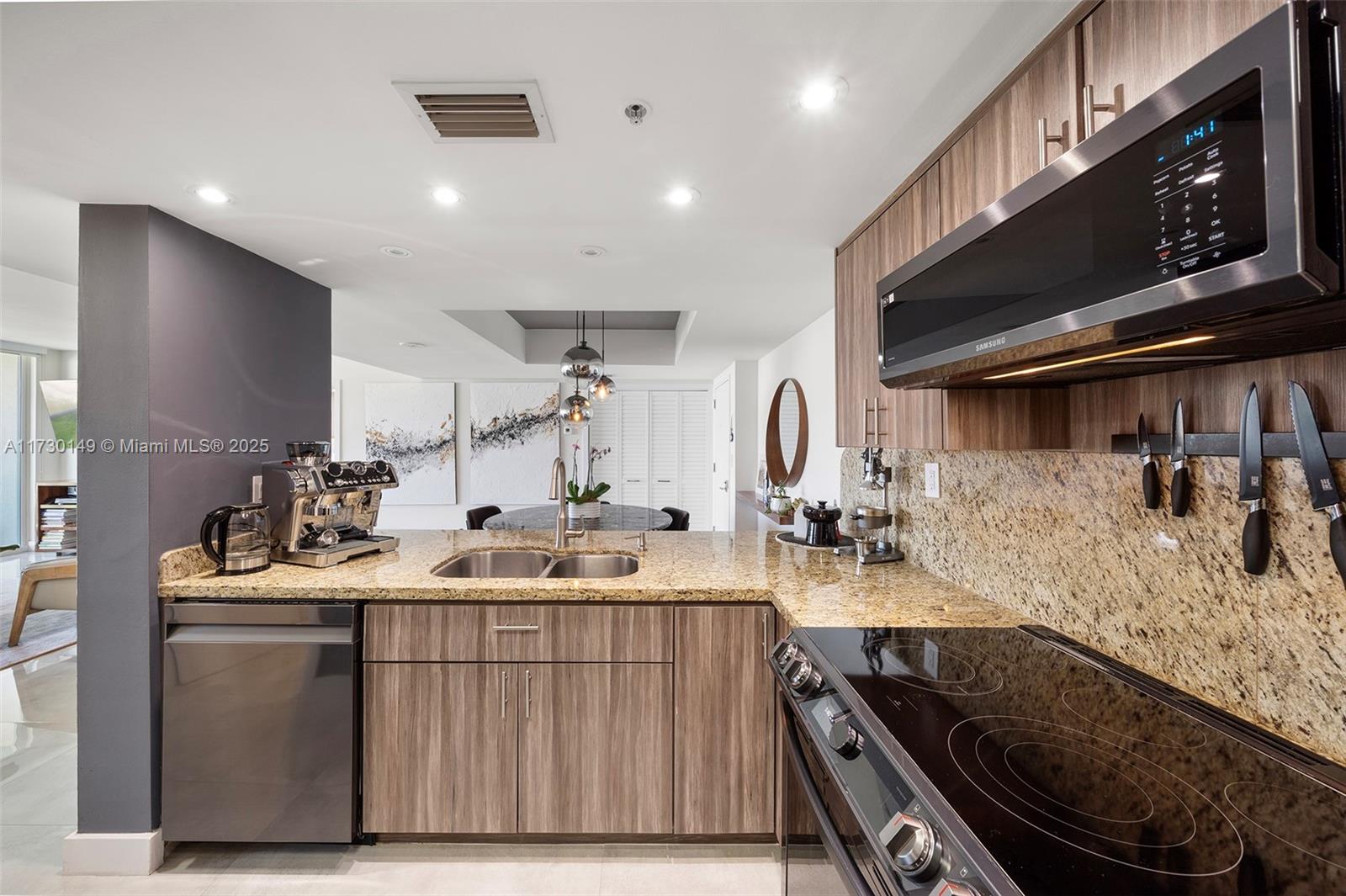 THE FLORIDIAN CONDO - Residential