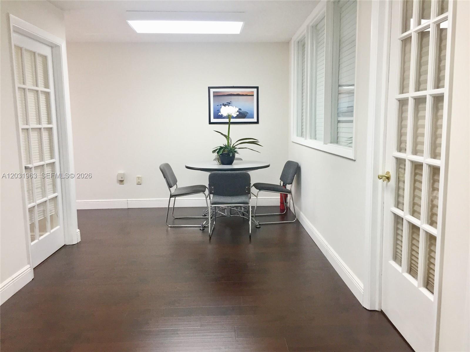 10530 NW 26 ST F-201  NE