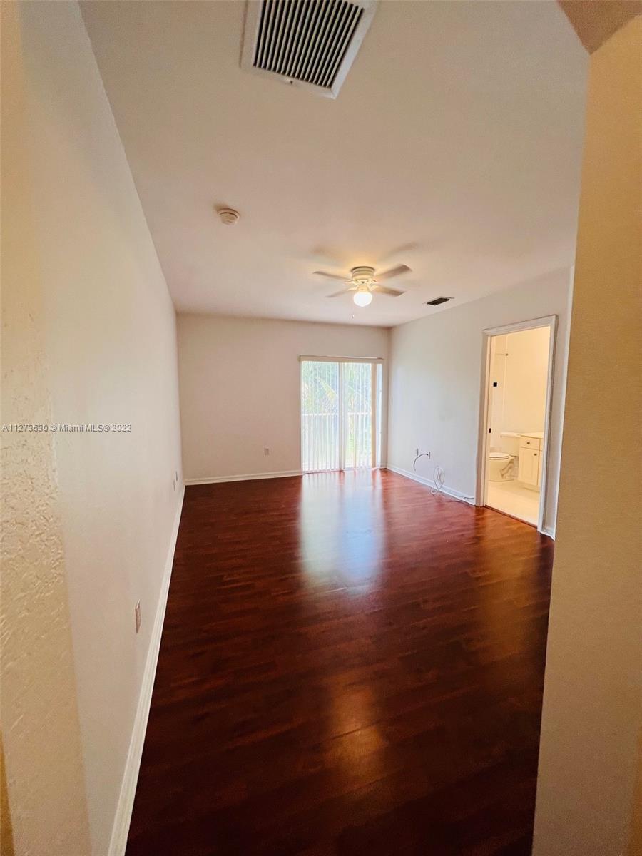 MELROSE POINT CONDO - Residential Lease