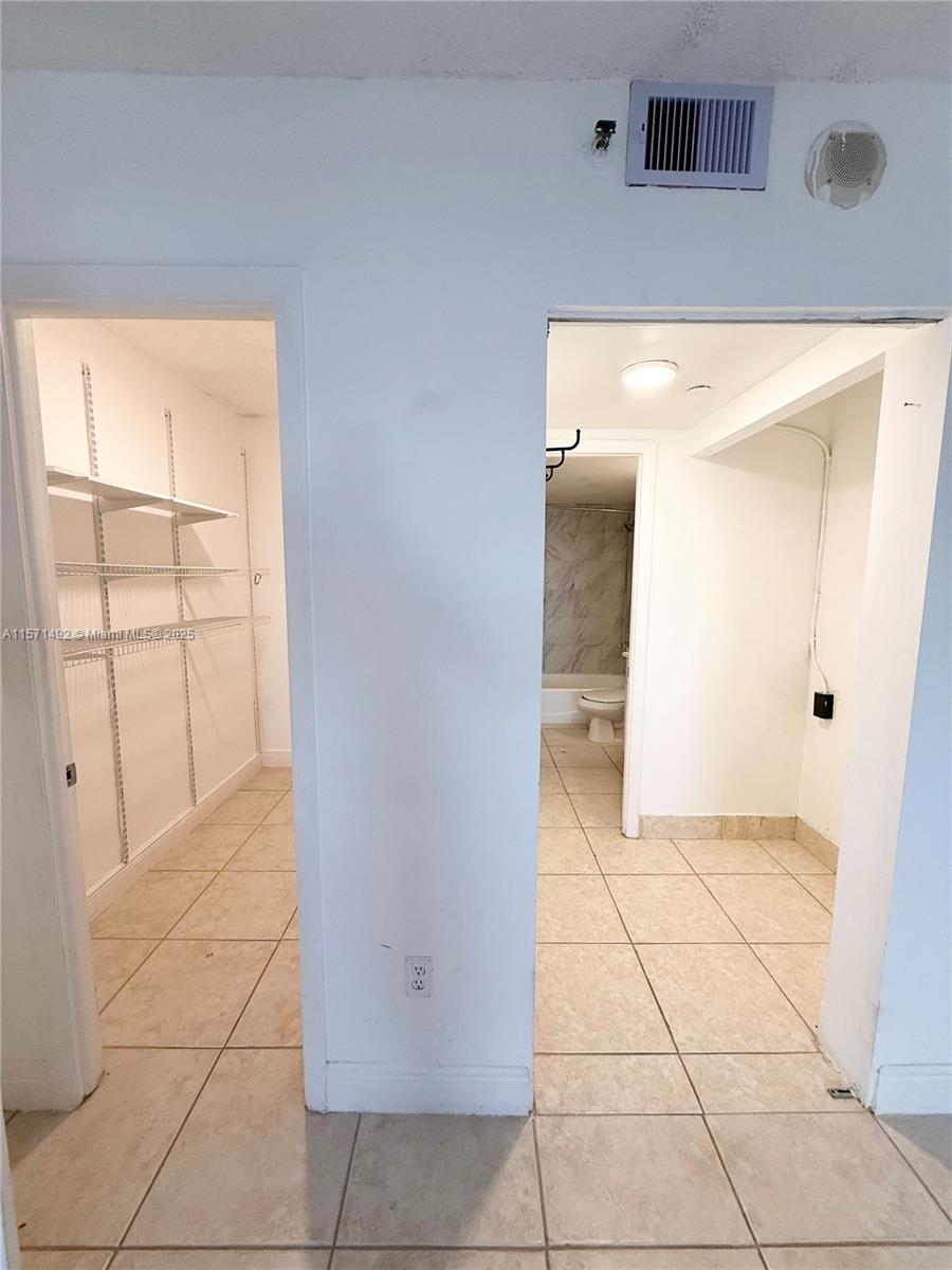 GREENWICH PH I CONDO - Residential