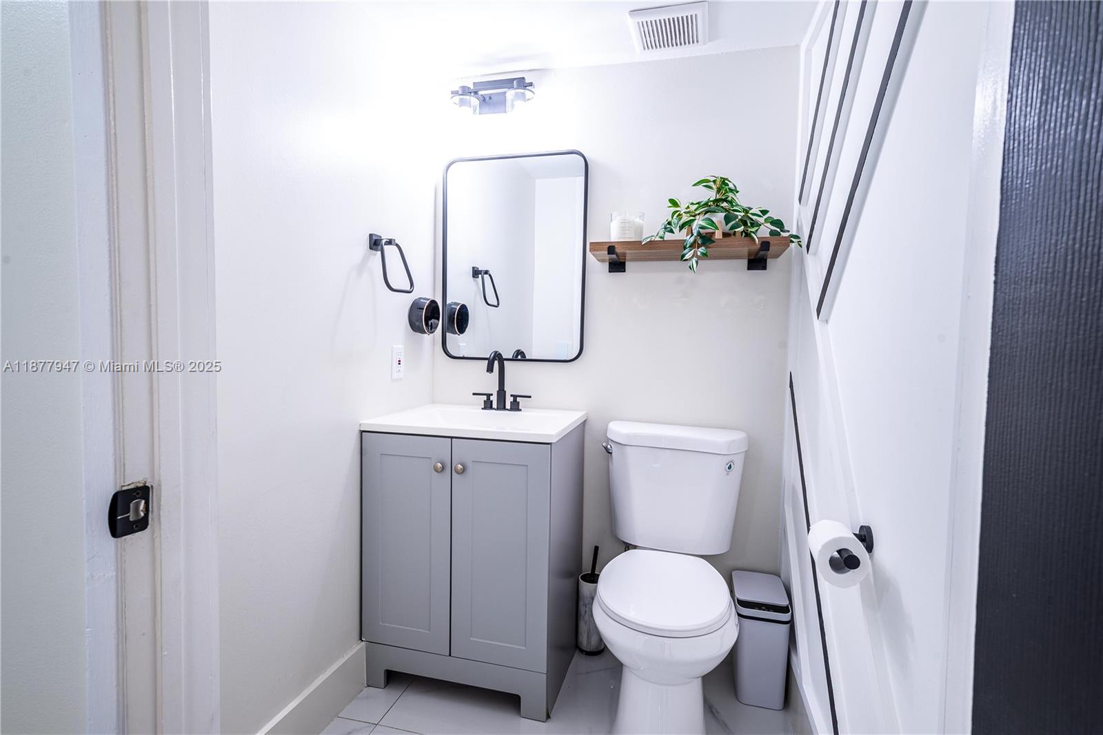 PUERTO BELLO CONDO NO 3 - Residential