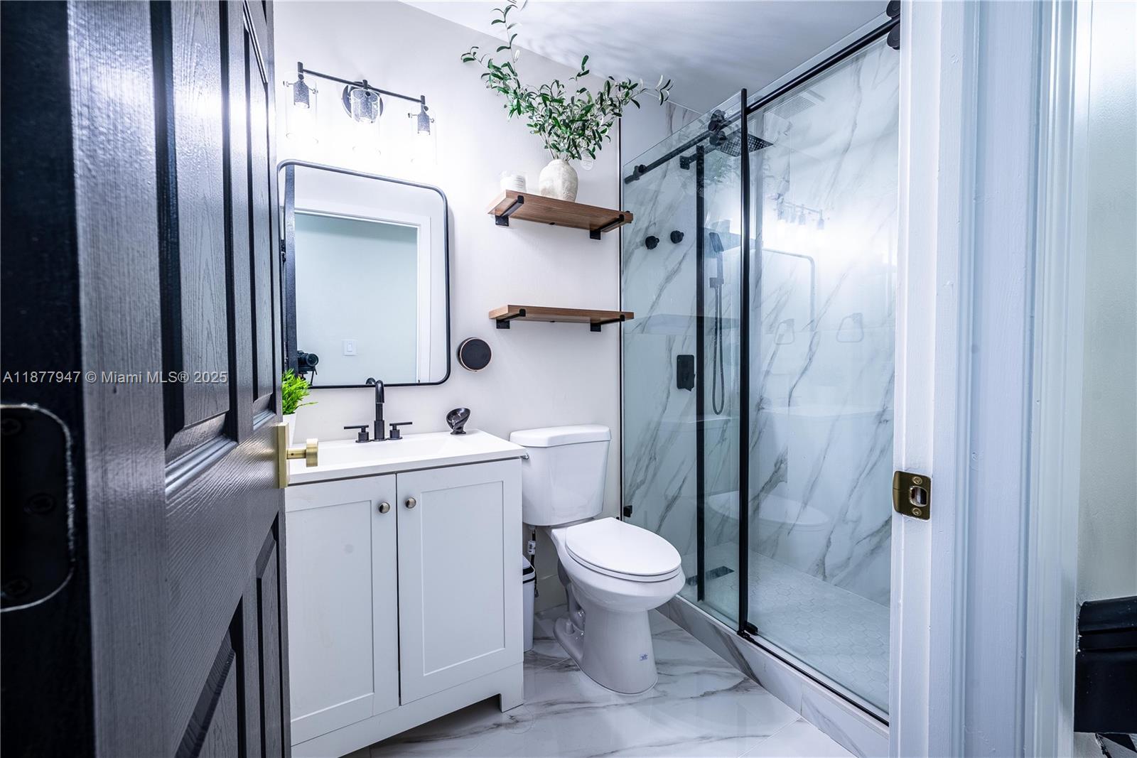 PUERTO BELLO CONDO NO 3 - Residential