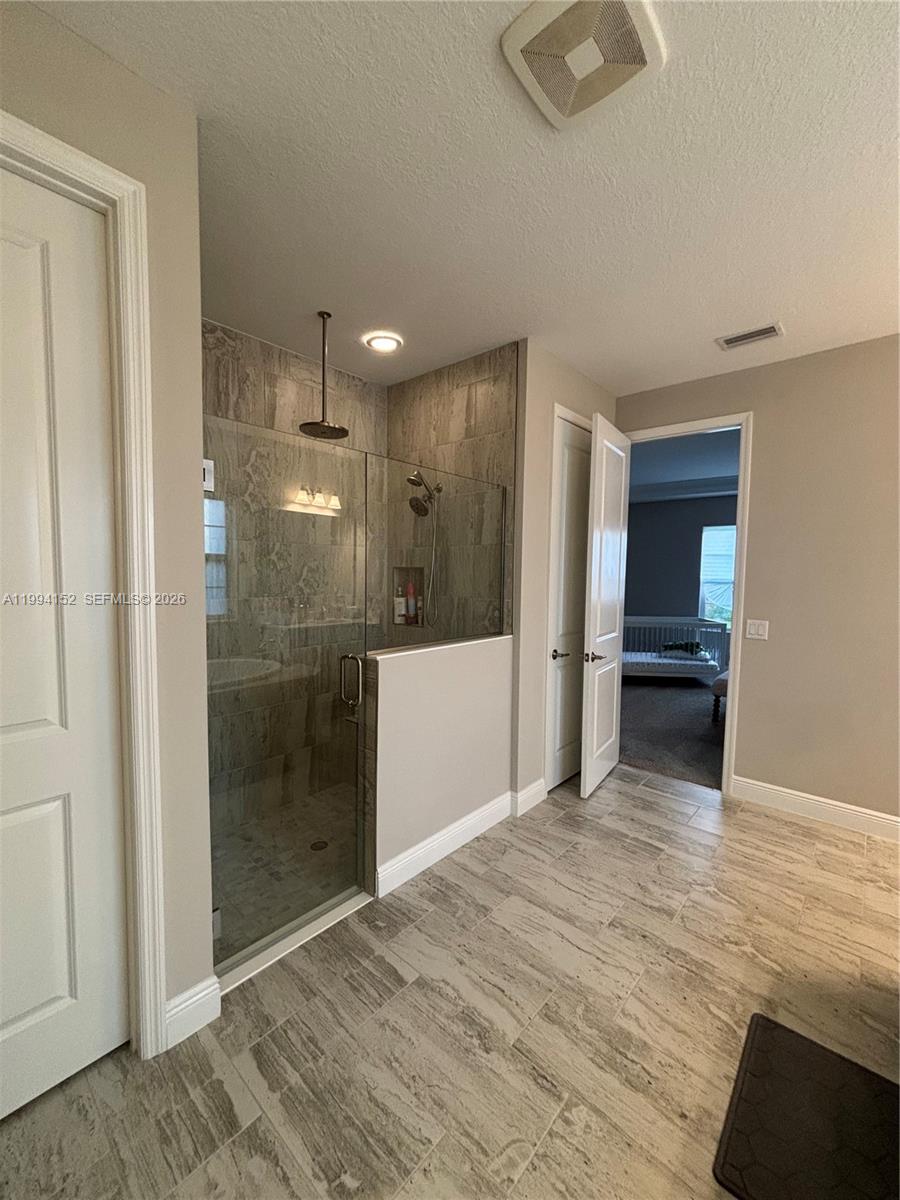 NORTH RIVER RANCH PH IC & - Residential