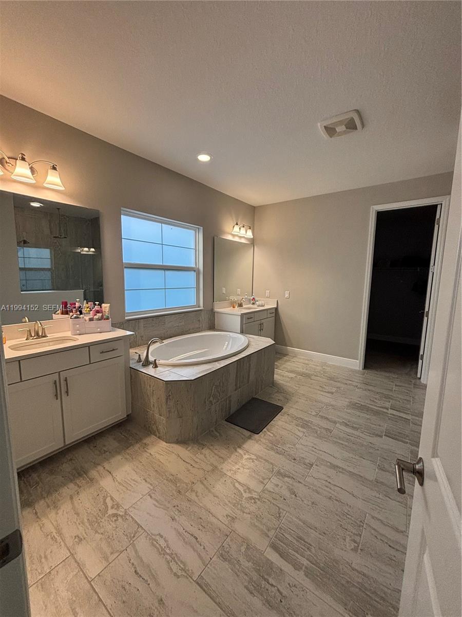 NORTH RIVER RANCH PH IC & - Residential