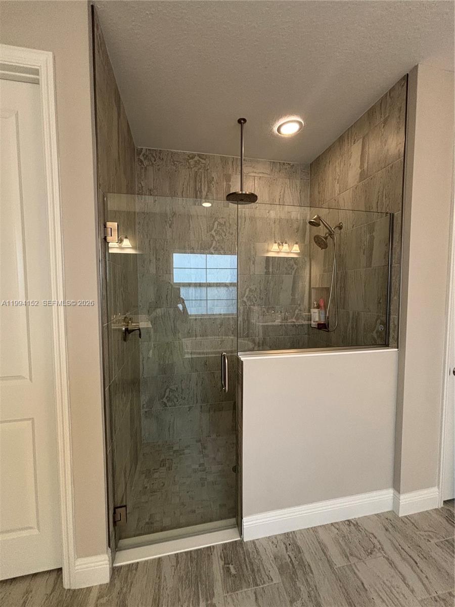 NORTH RIVER RANCH PH IC & - Residential