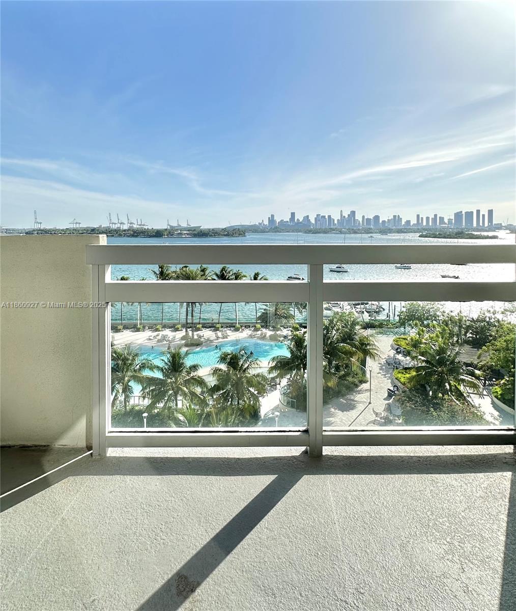 Gorgeous, light-filled apartment with Breathtaking Miami Skyline Views! Enjoy stunning views of Downtown, Brickell, and Edgewater – especially magical in the evenings! This spacious apartment 1 bd + 1 full bathroom that has been recently remodeled comes FULLY FURNISHED. Features include a large walk-in closet, in-unit washer (with dryers conveniently located on the same floor), and a bright, modern interior.
* Flamingo has exceptional amenities: resort-style pools, expansive landscaped gardens and green spaces, fully equipped fitness center, stylish lounge areas, dog-walking area, on-site convenience store and cafés.
* Walking distance to Whole Foods, Trader Joe’s, and Lincoln Road, with great access to the best of Miami Beach and, of course, ocean.