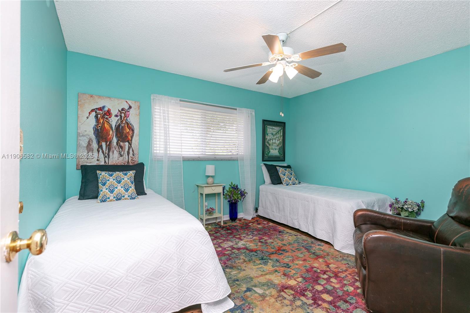 MEADOWBROOK - Residential