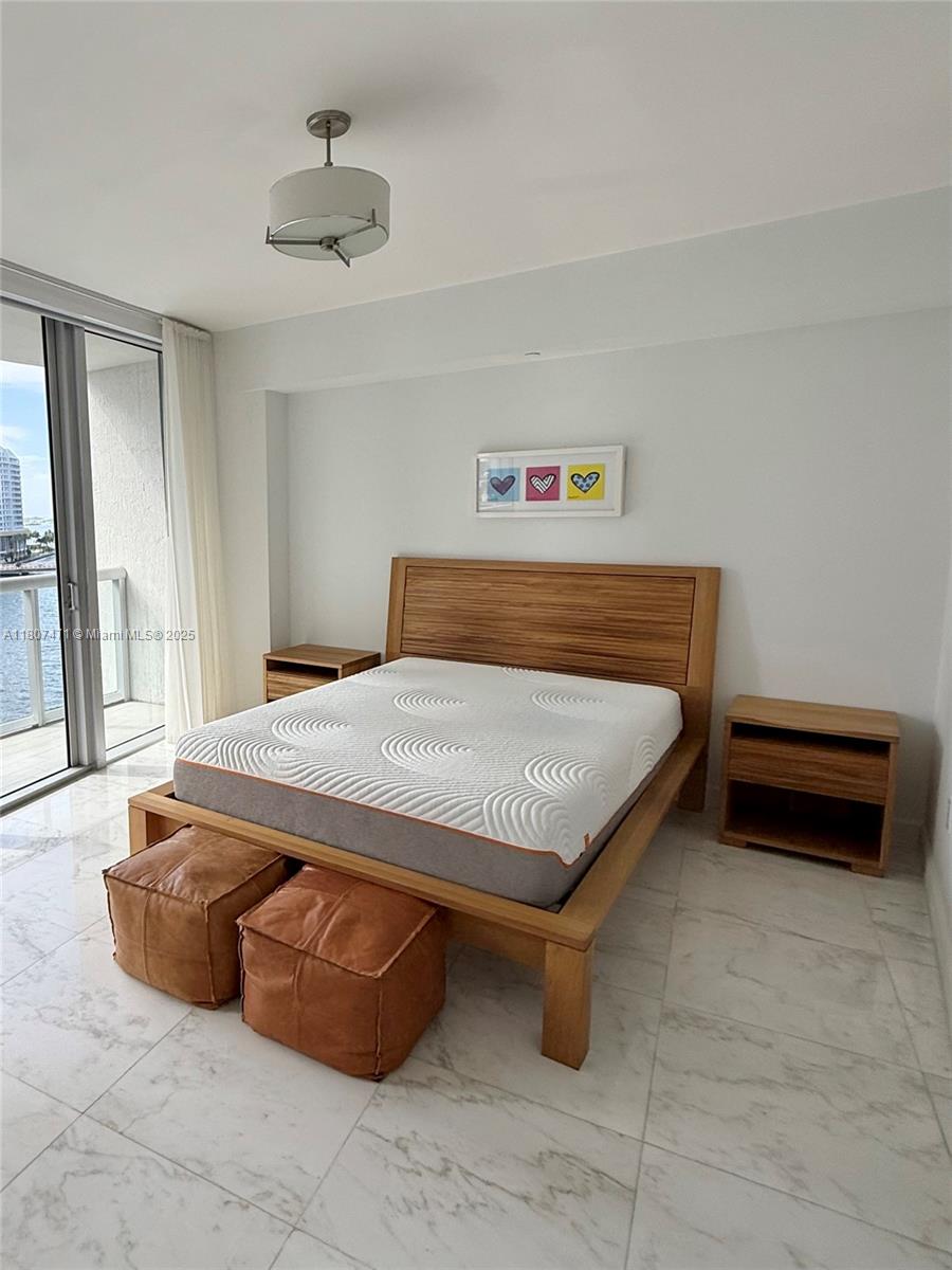 ICON BRICKELL NO TWO - Residential