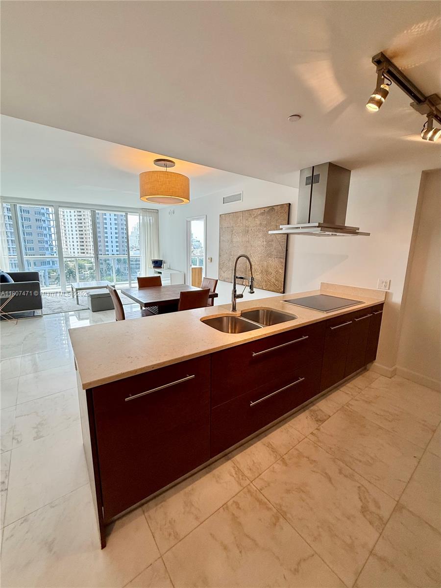 ICON BRICKELL NO TWO - Residential