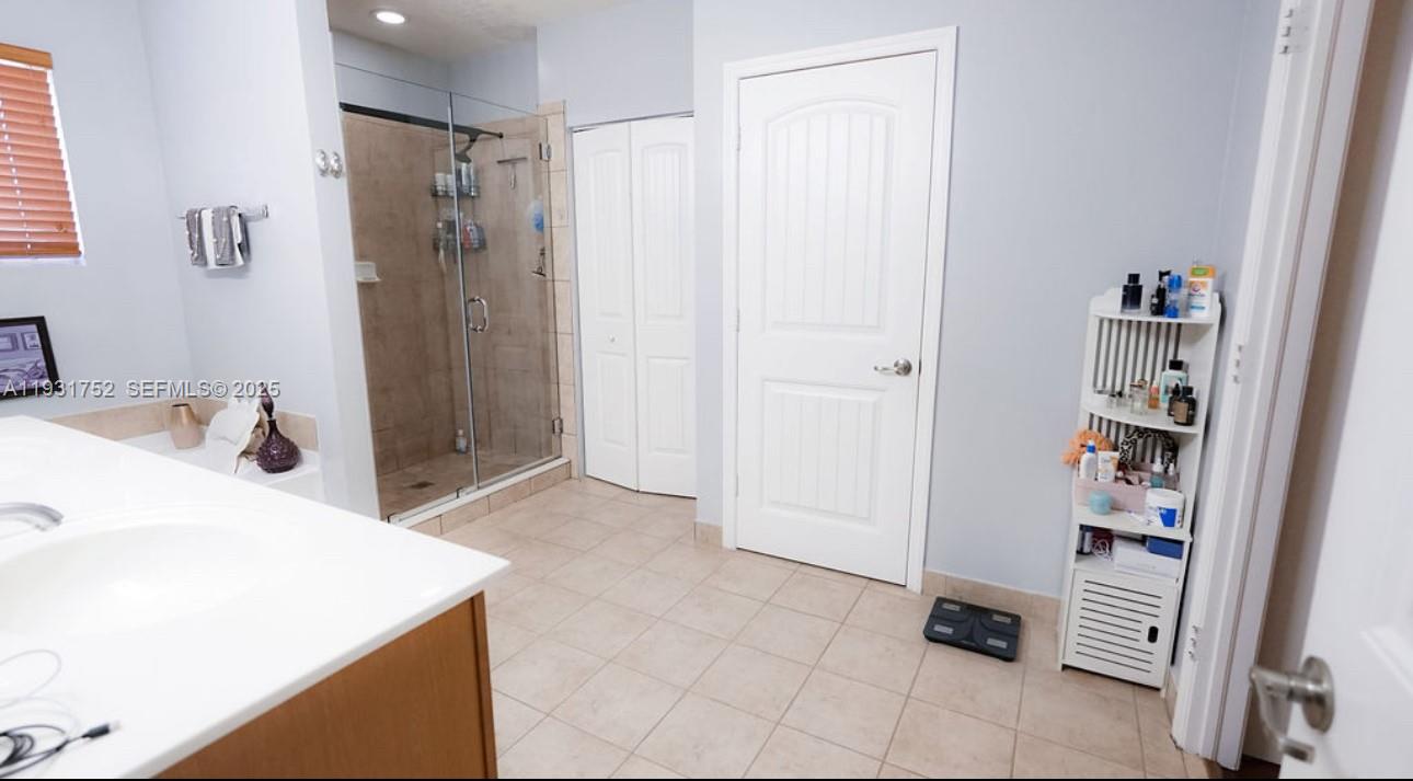 ANTIGUA AT OASIS - Residential