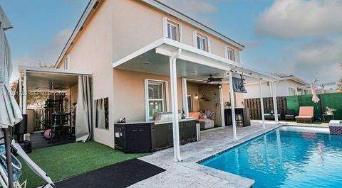 3455 NE 1st St Homestead FL 33033