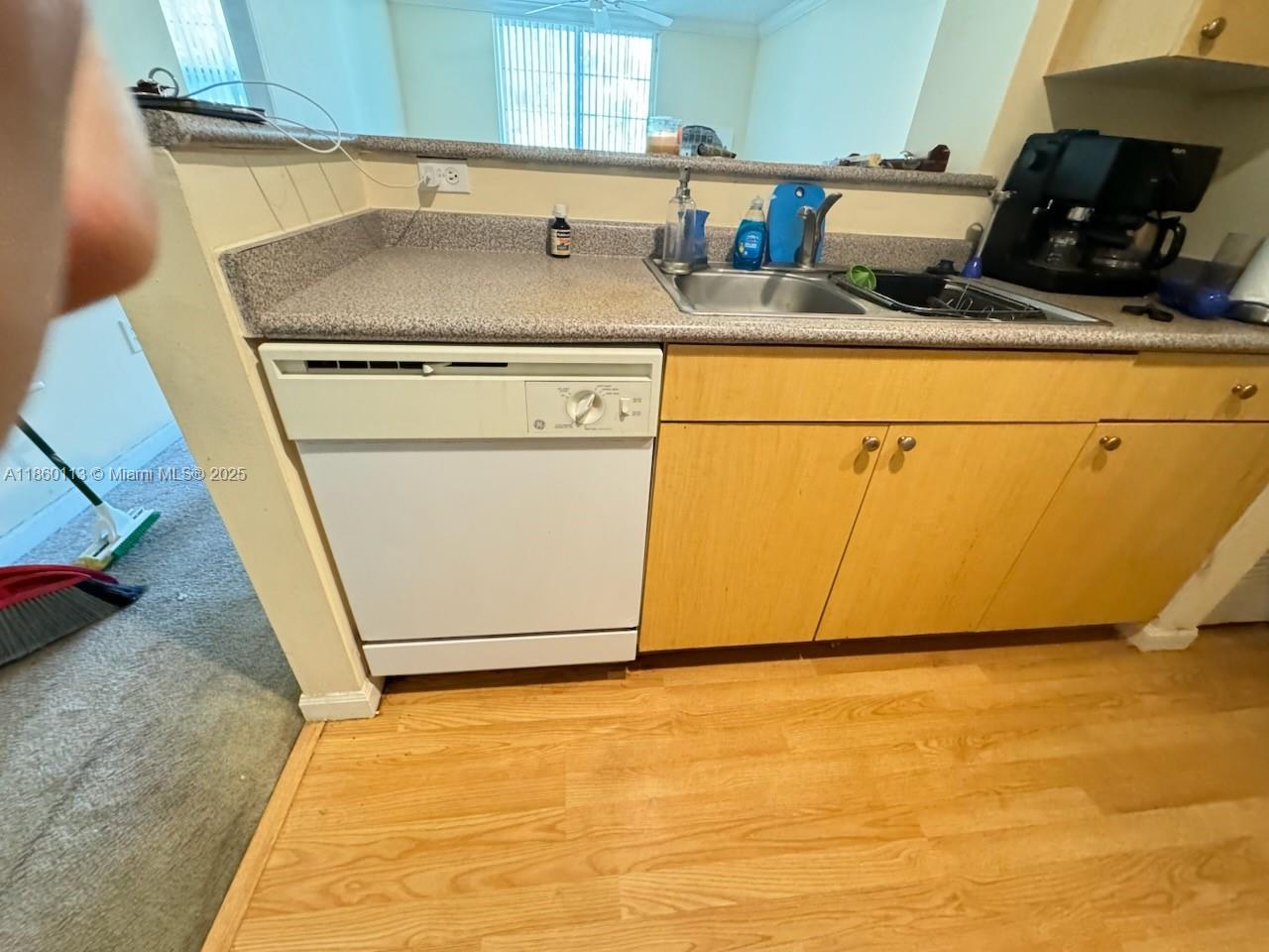 1900 Van Buren St 221B