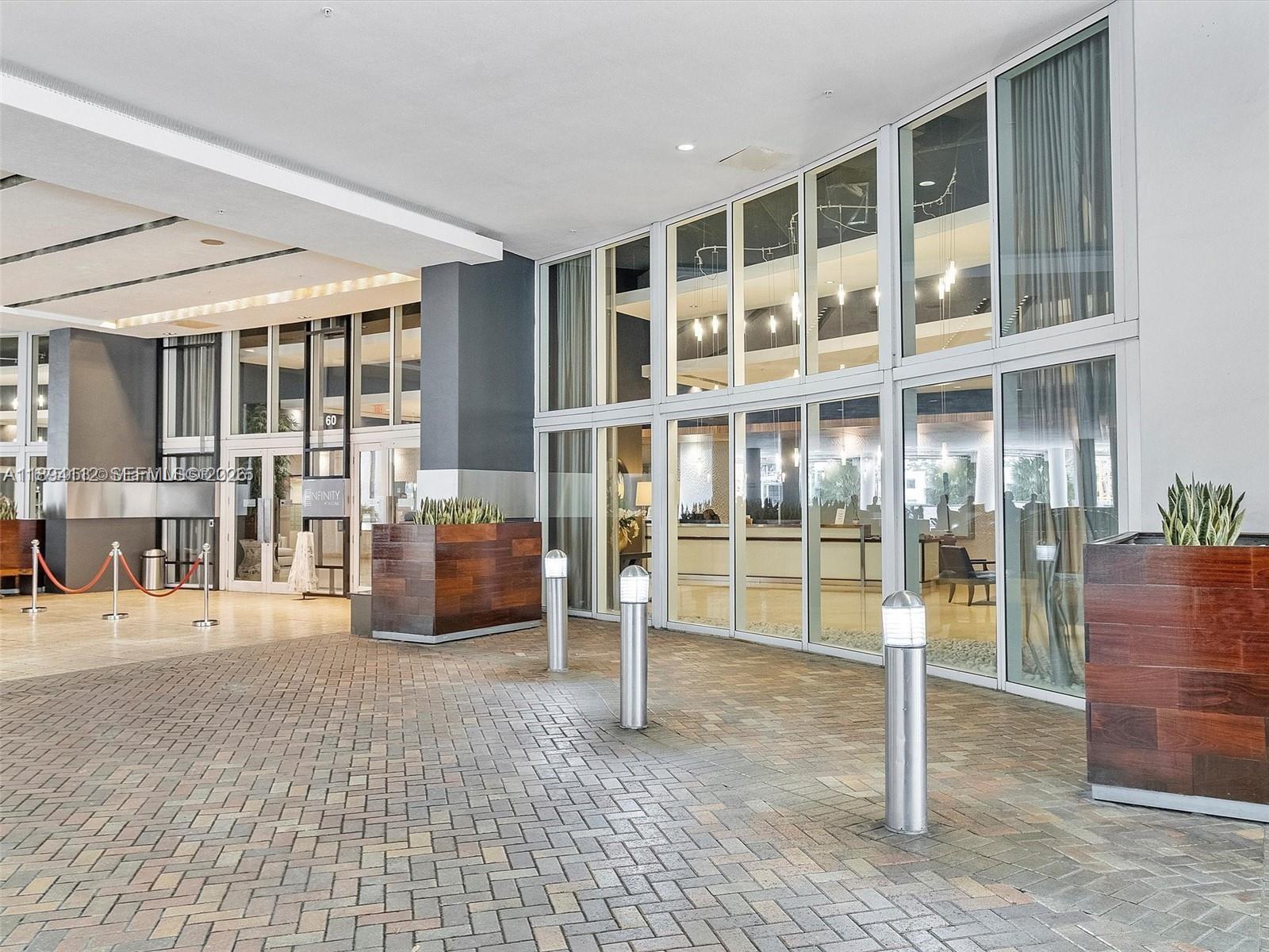 INFINITY AT BRICKELL CONDO - Residential