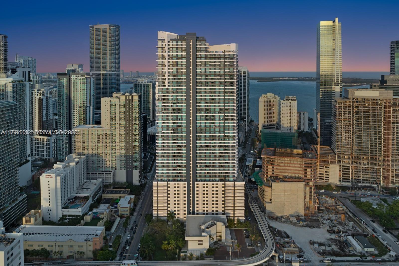 INFINITY AT BRICKELL CONDO - Residential