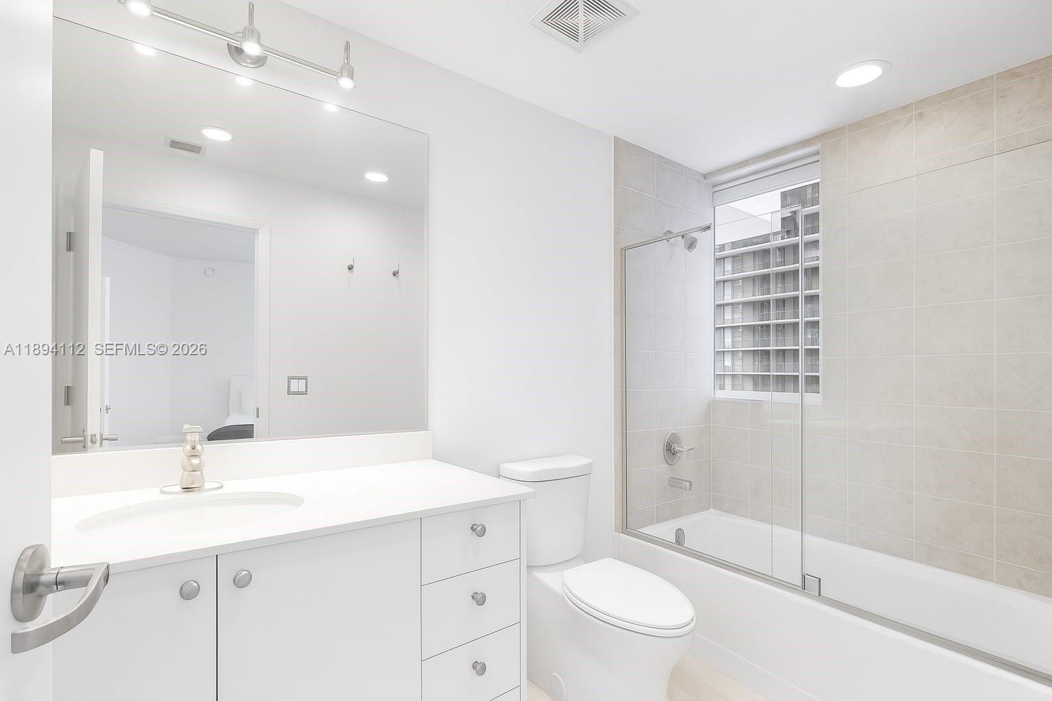 INFINITY AT BRICKELL CONDO - Residential