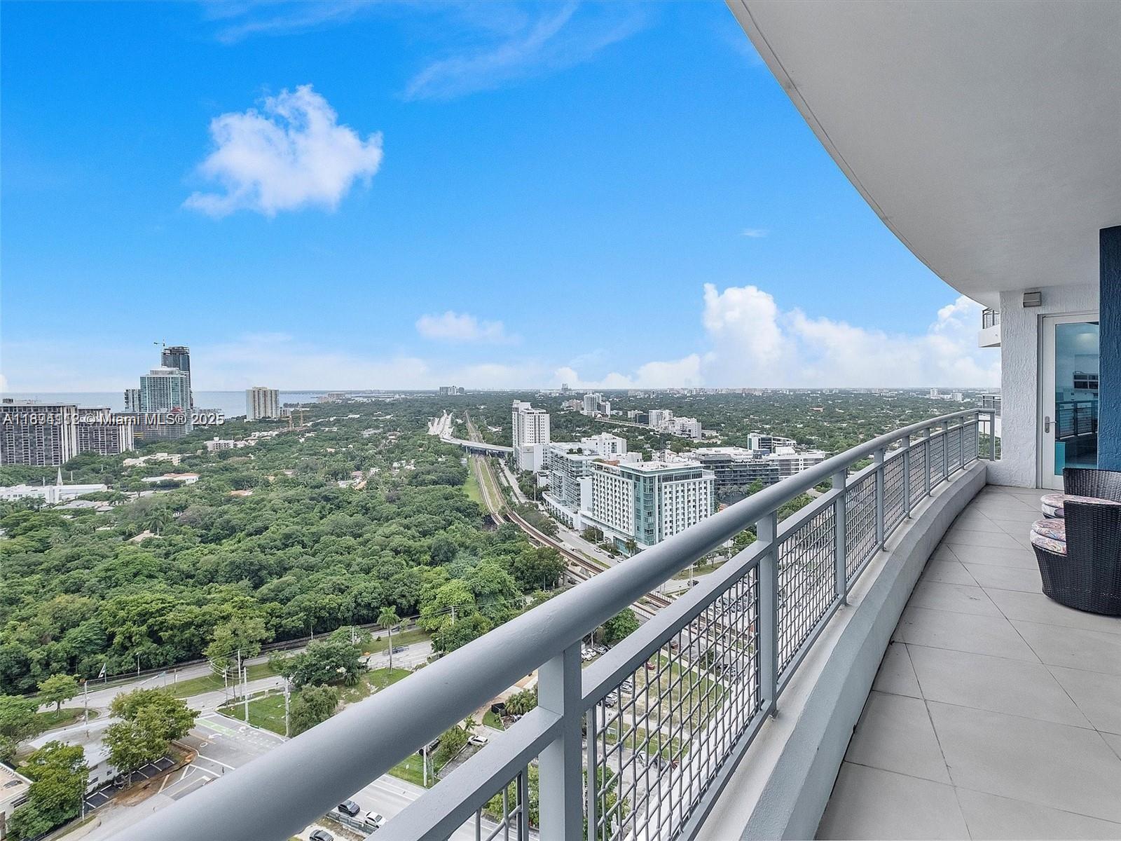 INFINITY AT BRICKELL CONDO - Residential
