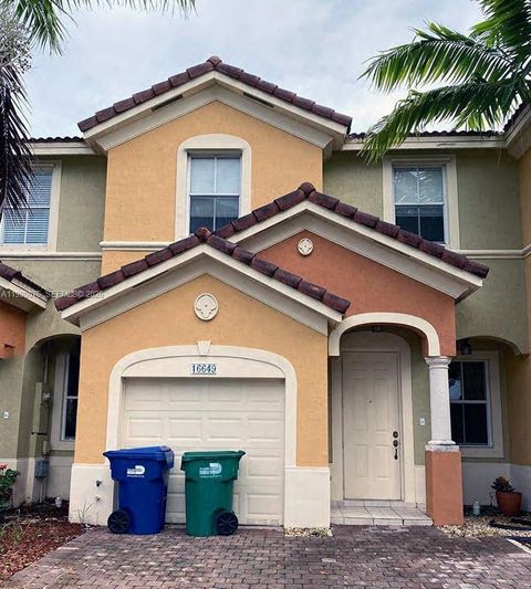 16649 SW 80th Ter Miami FL 33193