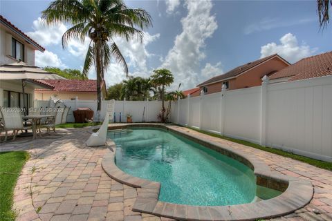 Tiny photo for 9521 NW 18th Mnr, Plantation, FL 33322 (MLS # A12027601)
