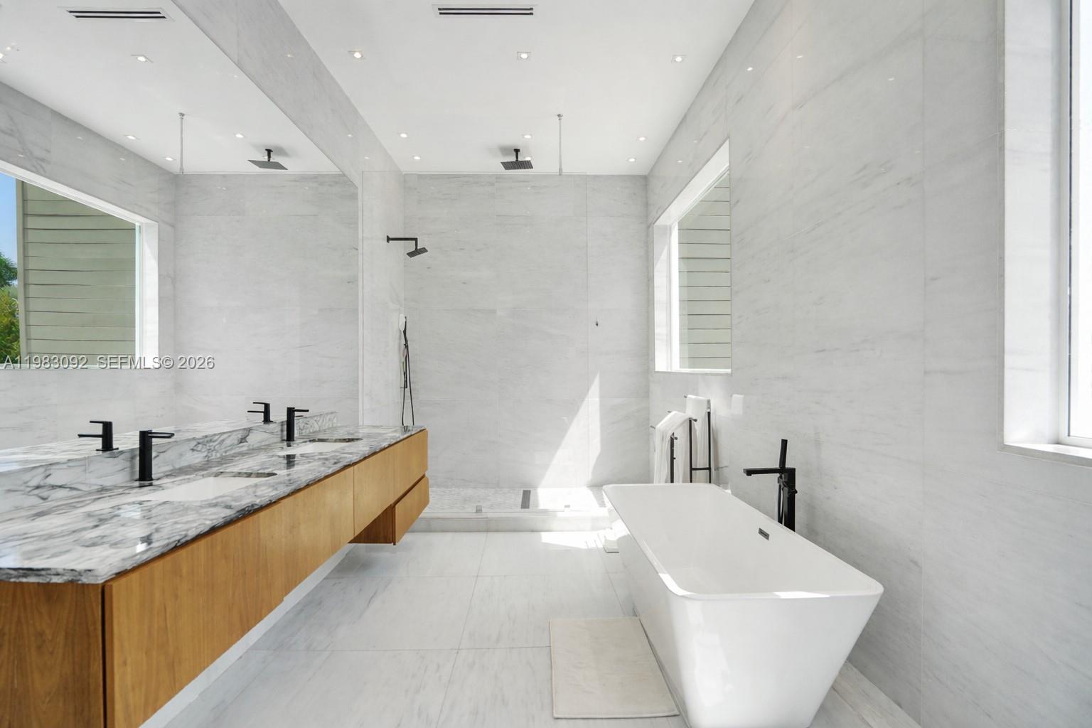 OAK HAMMOCK ESTATES - Residential