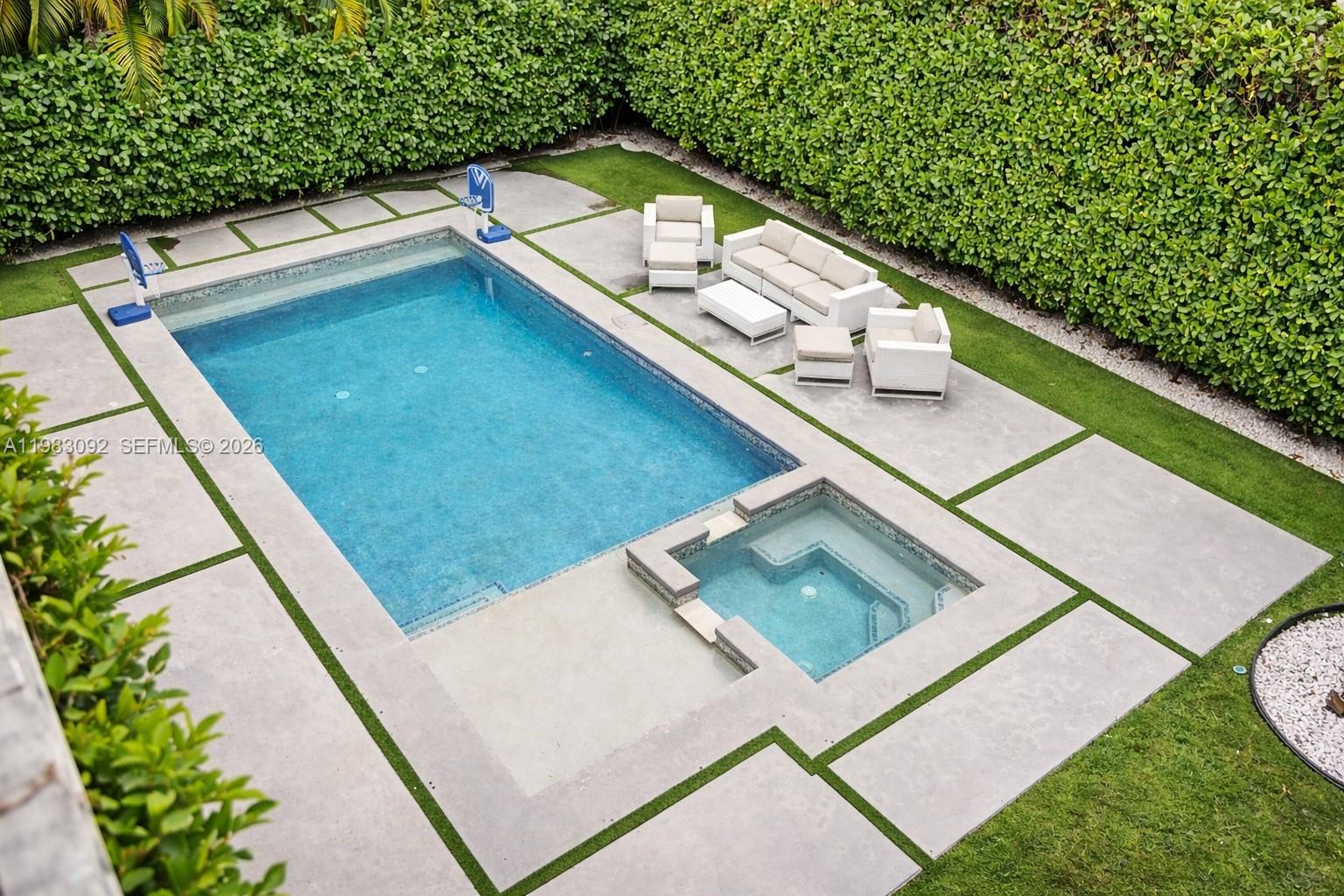 OAK HAMMOCK ESTATES - Residential