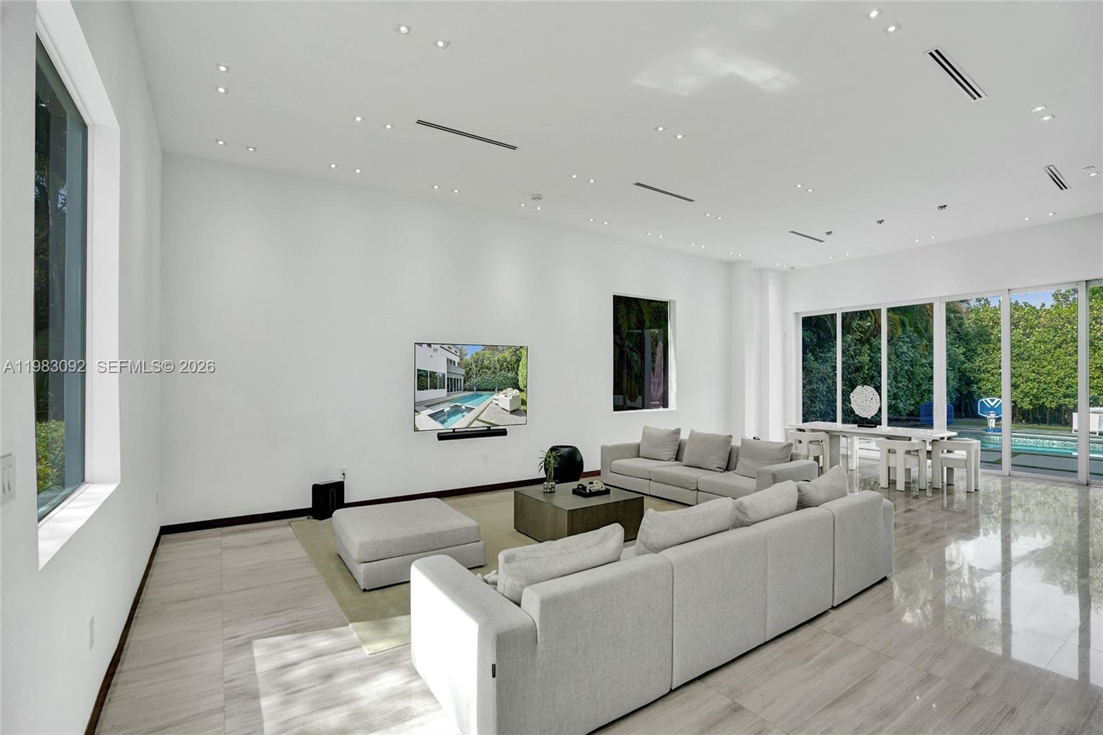 OAK HAMMOCK ESTATES - Residential