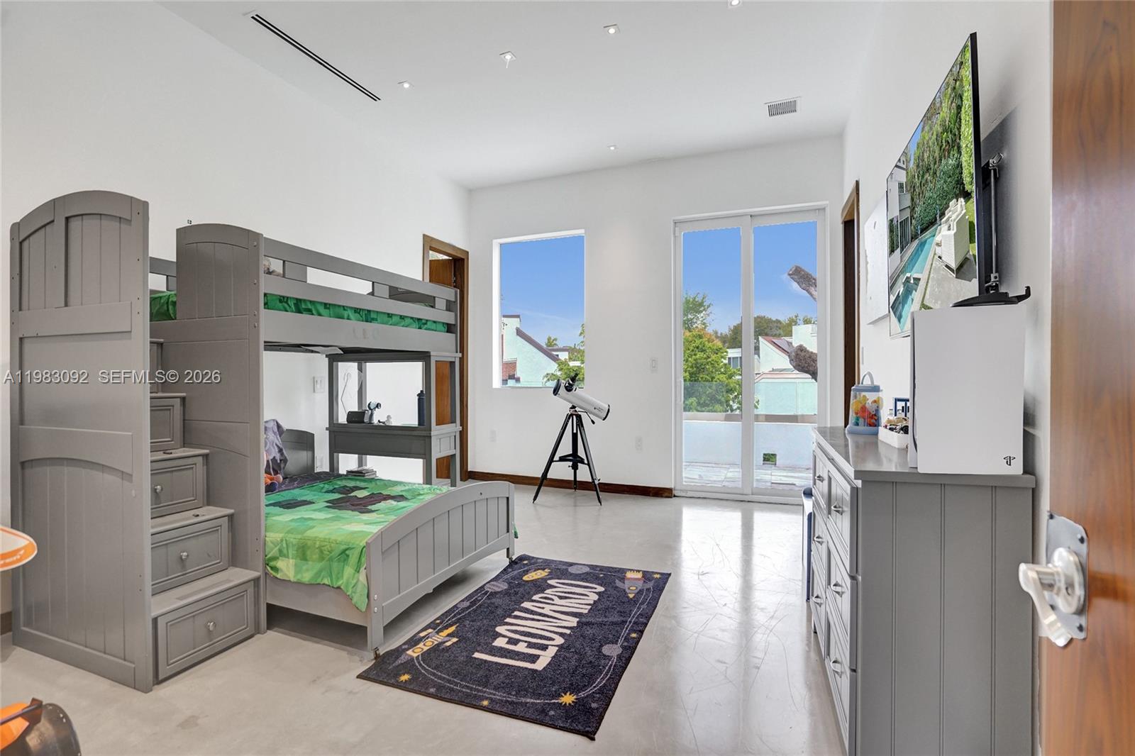 OAK HAMMOCK ESTATES - Residential