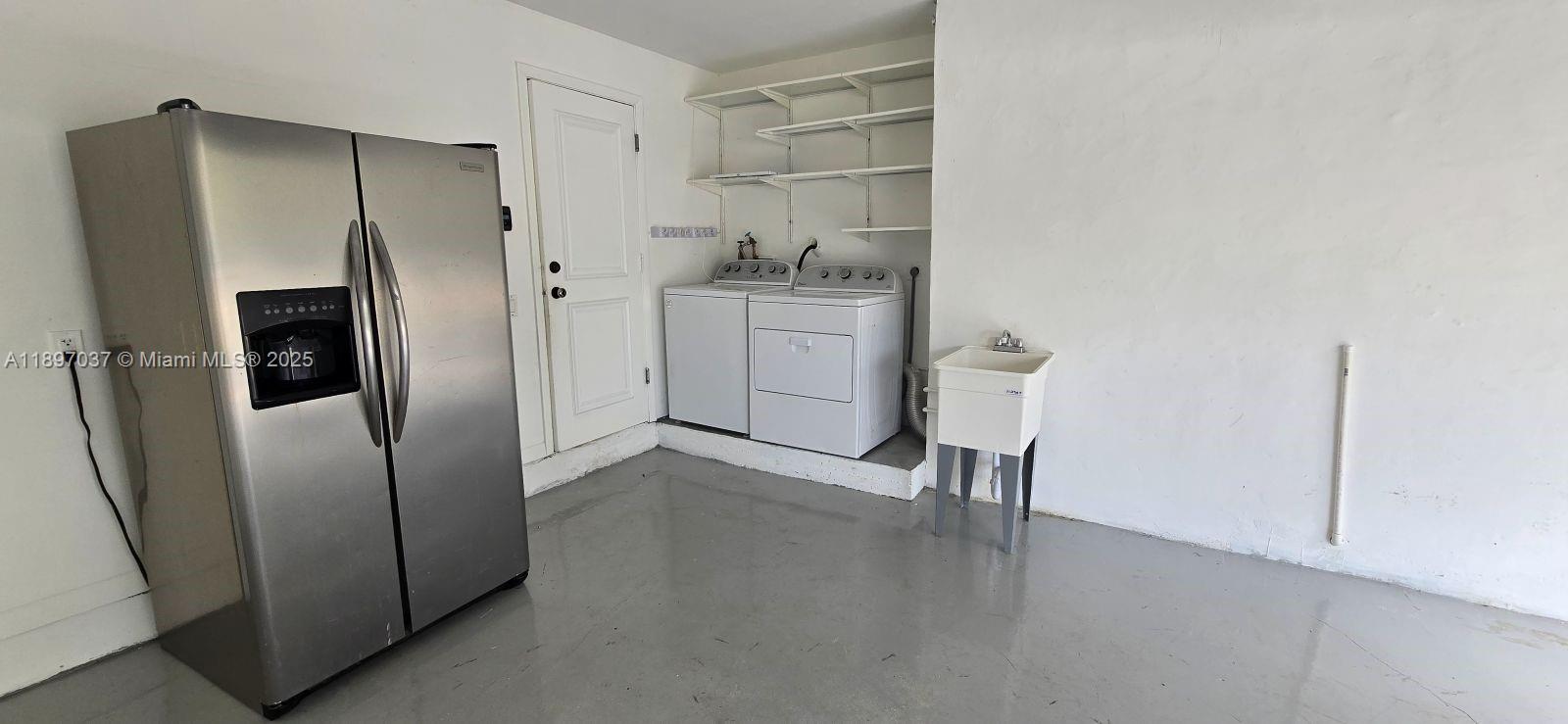 SECTORS 3 & 4 BOUNDARY PL - Residential Lease