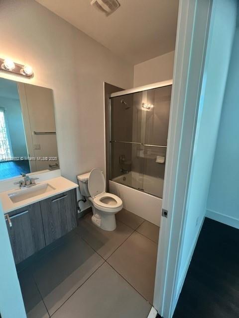 URBAN VILLAGE AT 5TH AVE - Residential Lease