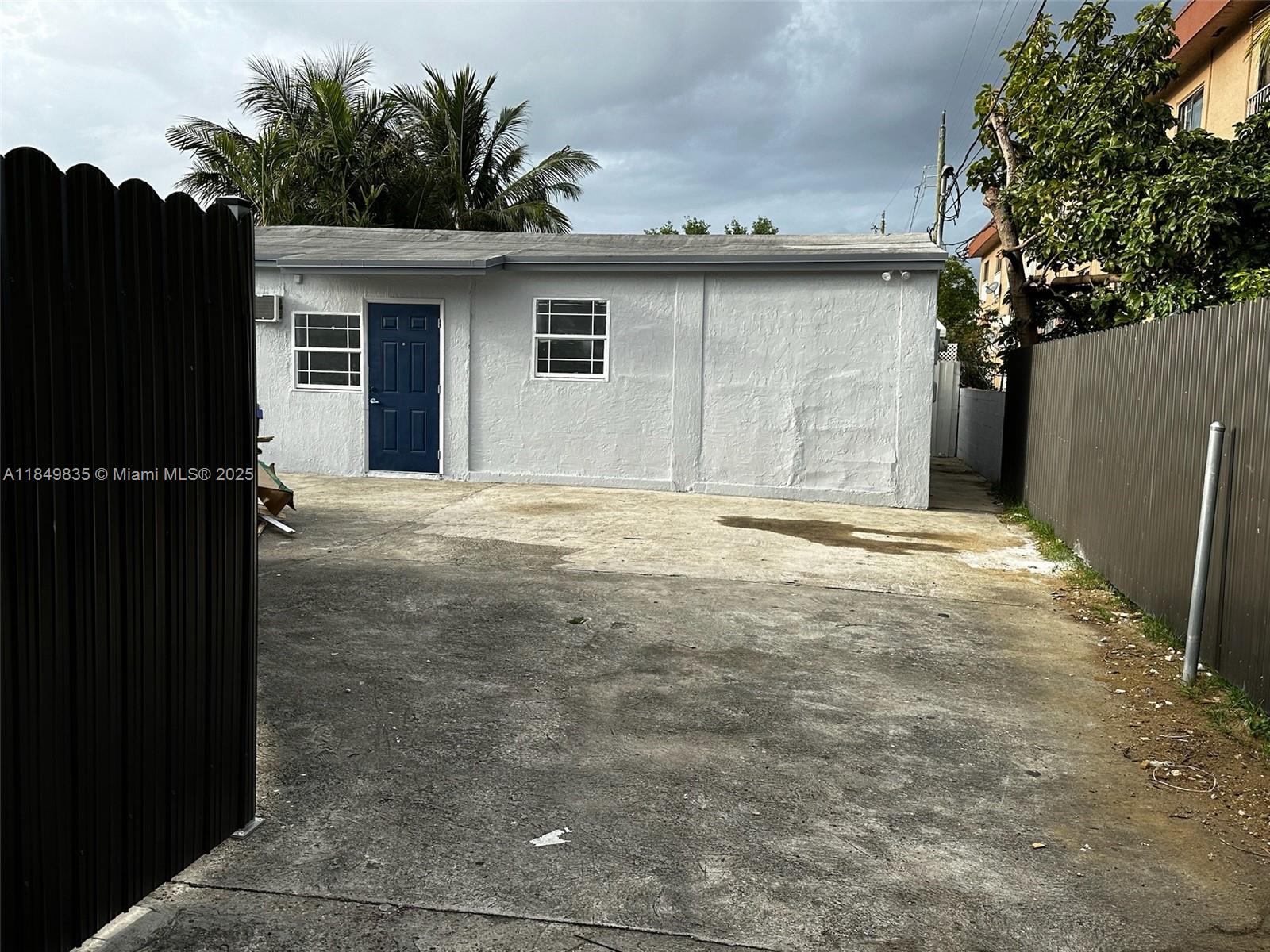 2223 NW 32nd St