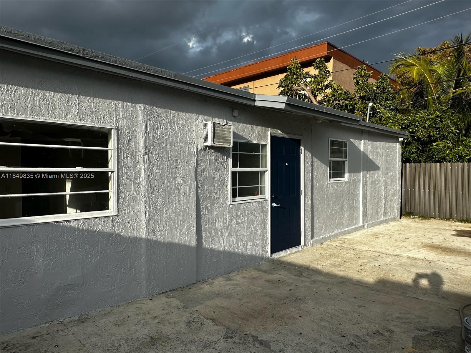 2223 NW 32nd St