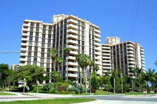 TOWERS OF KEY BISCAYNE CO - Residential Lease