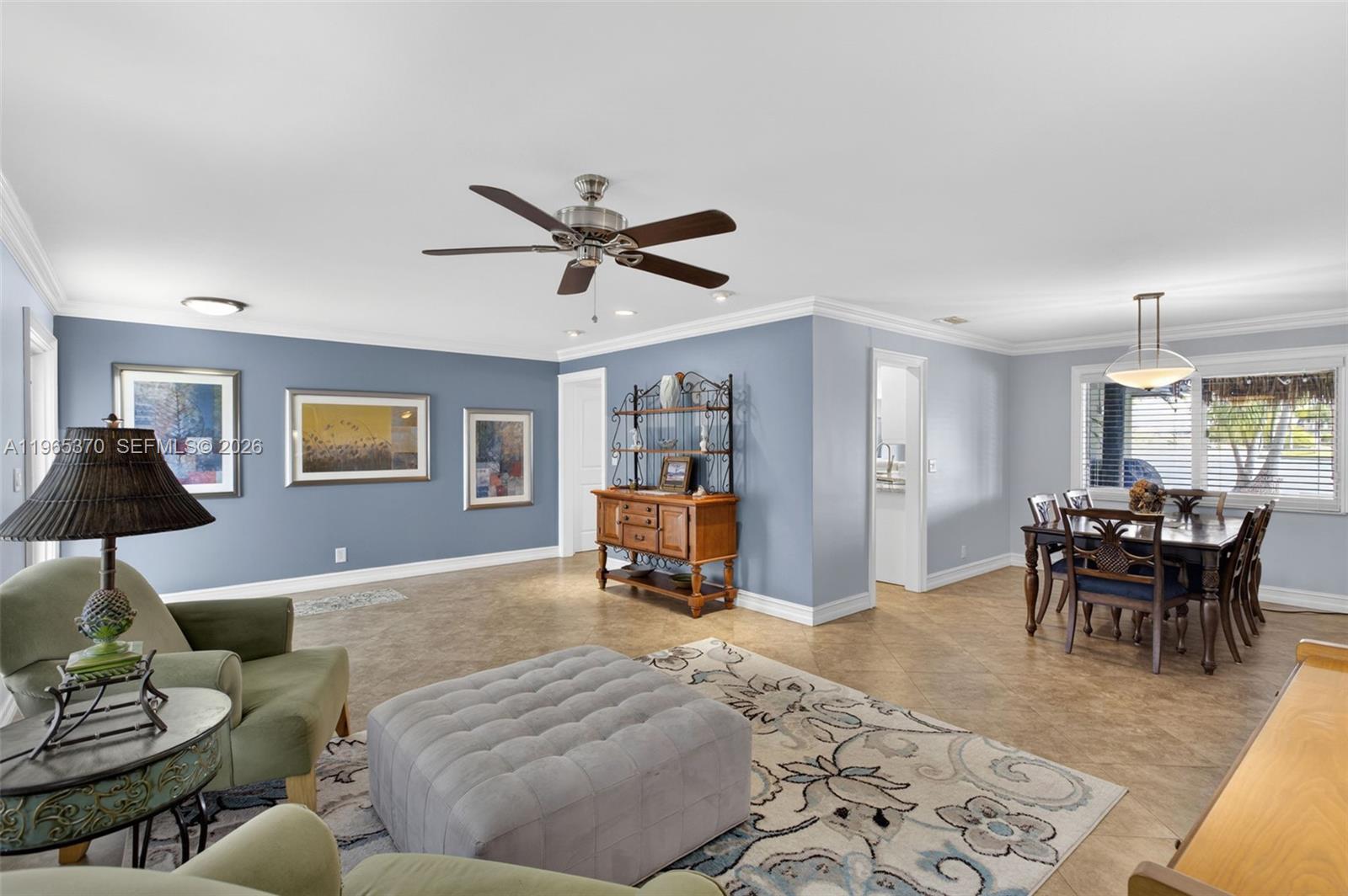 ROYAL PALM LAKE ESTATES - Residential