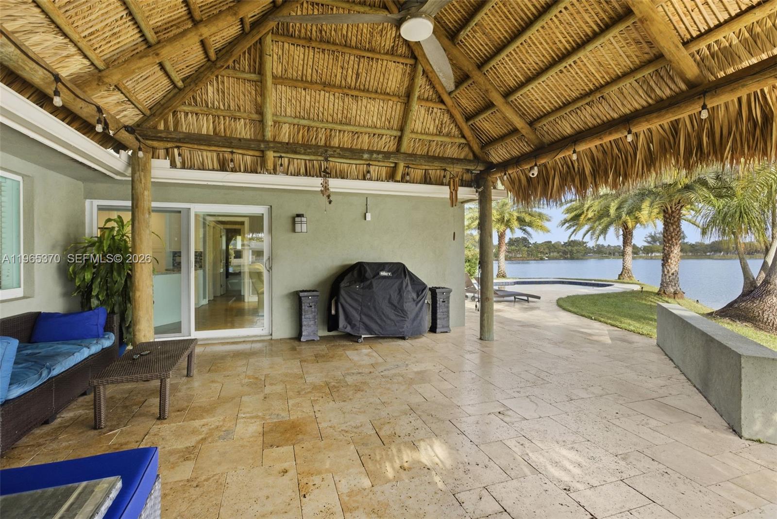 ROYAL PALM LAKE ESTATES - Residential