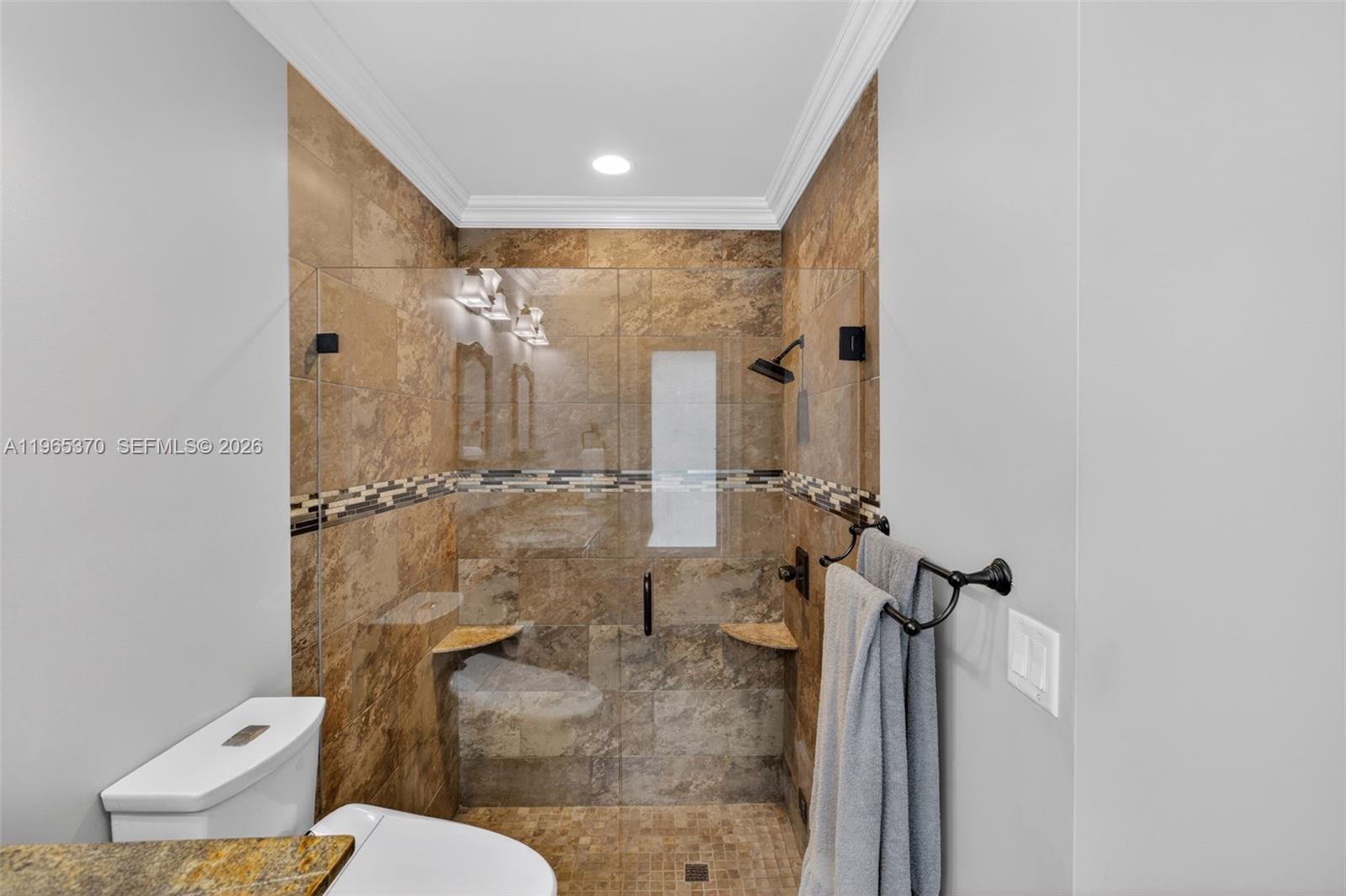 ROYAL PALM LAKE ESTATES - Residential