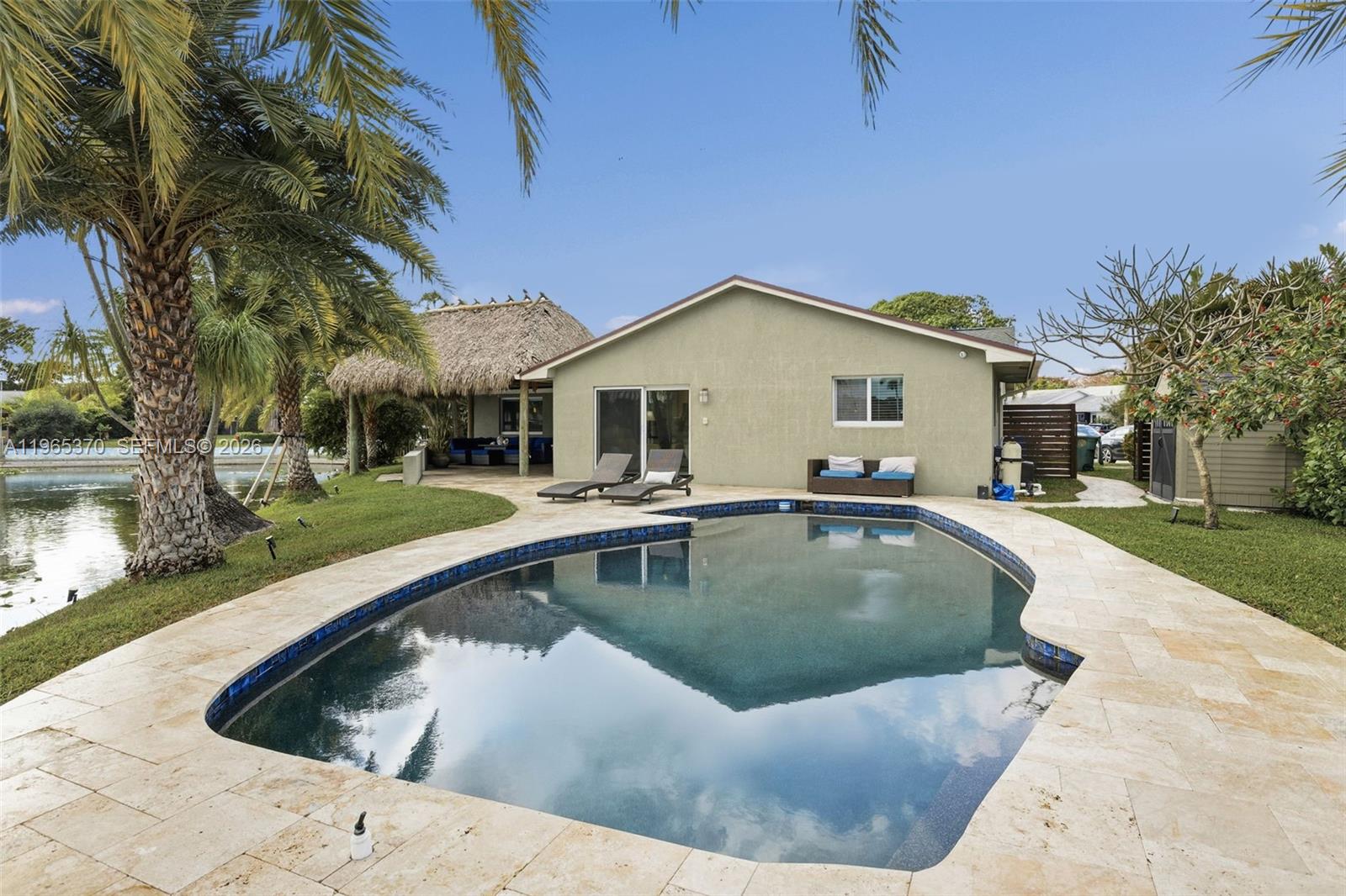 ROYAL PALM LAKE ESTATES - Residential