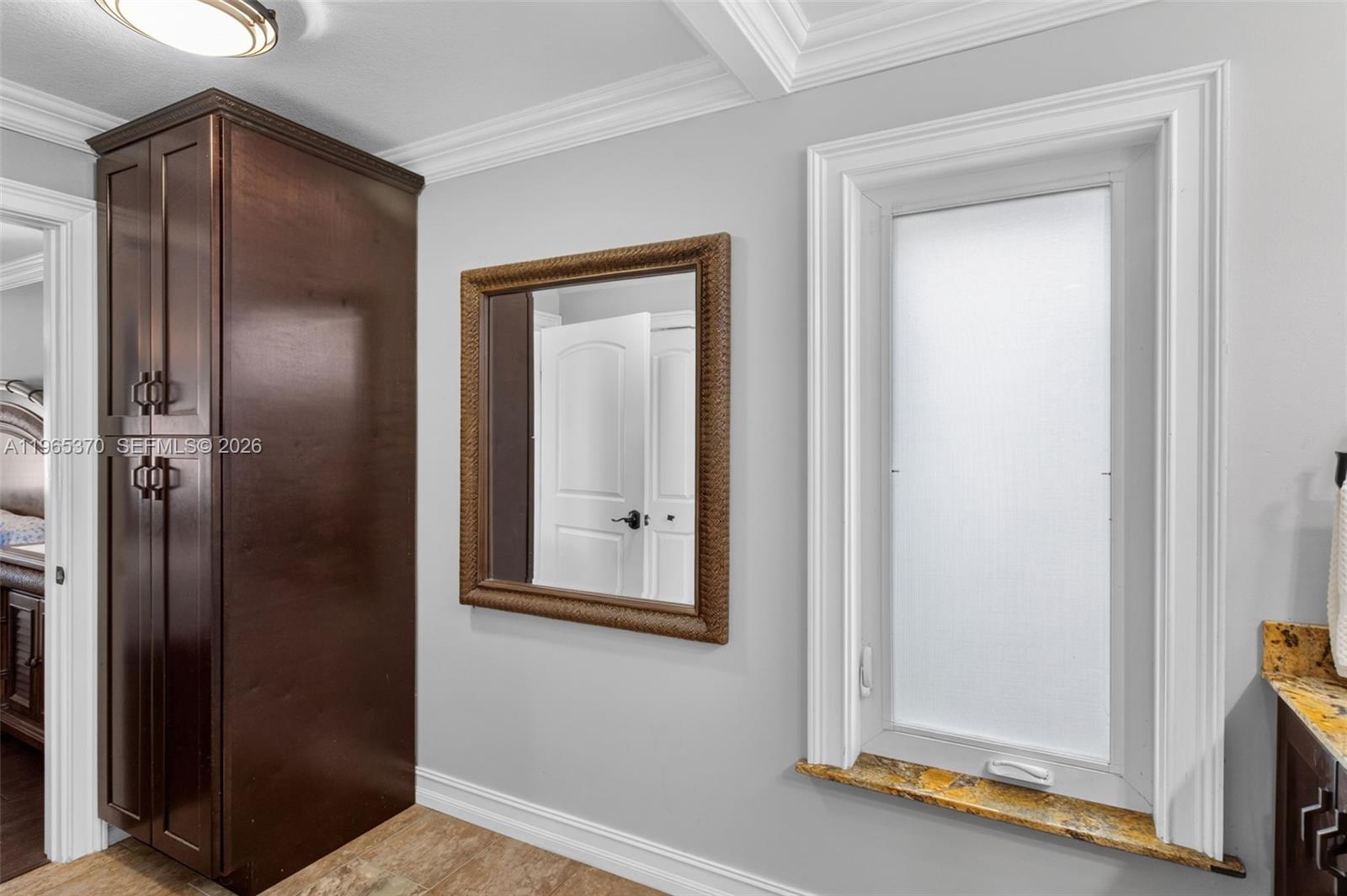 ROYAL PALM LAKE ESTATES - Residential