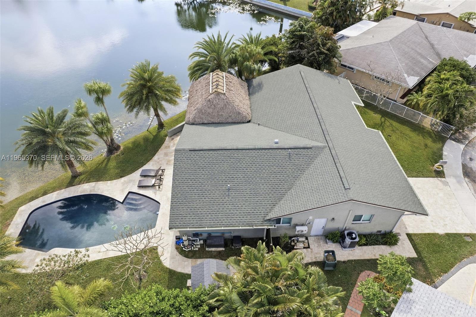 ROYAL PALM LAKE ESTATES - Residential