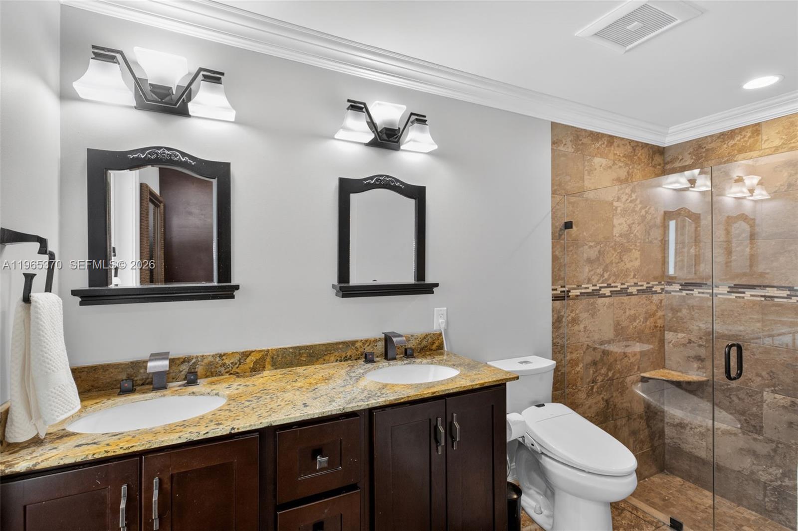 ROYAL PALM LAKE ESTATES - Residential