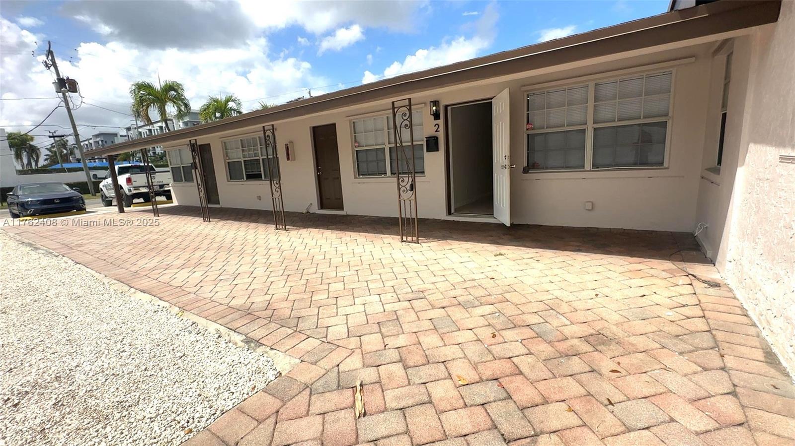 Rental Property at 432 Ne 22nd Ave 2, Pompano Beach, Broward County, Florida - Bedrooms: 2 
Bathrooms: 2  - $2,300 MO.