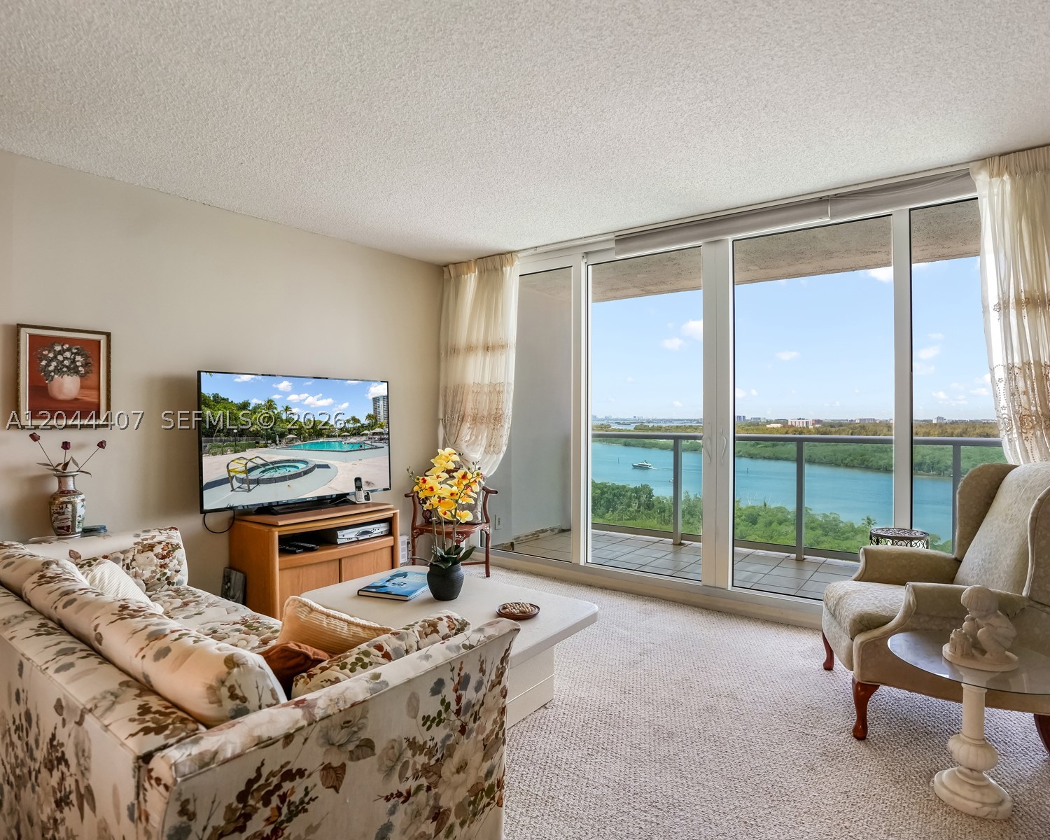 100 Bayview Dr 1620