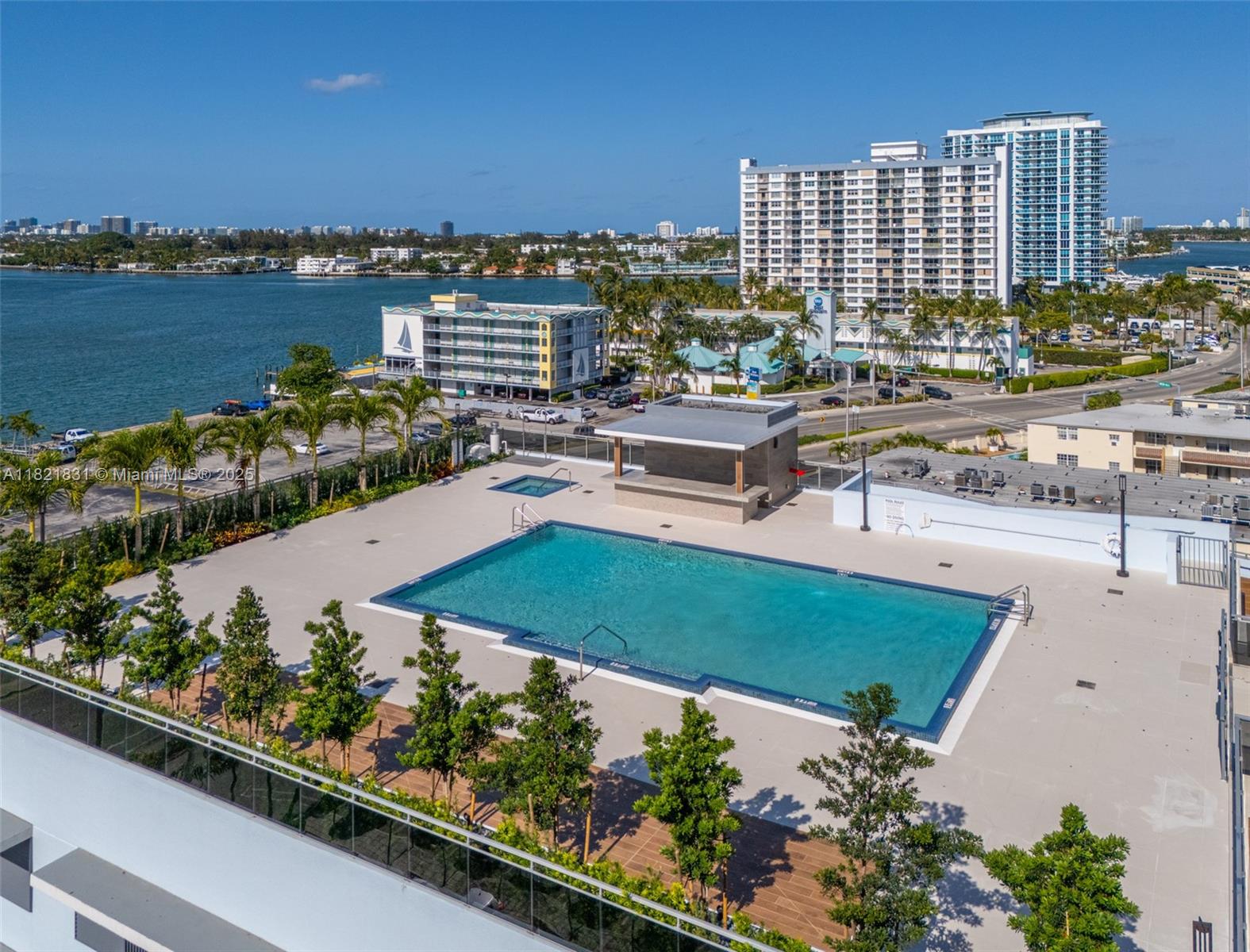 THE LEXI CONDO - Residential