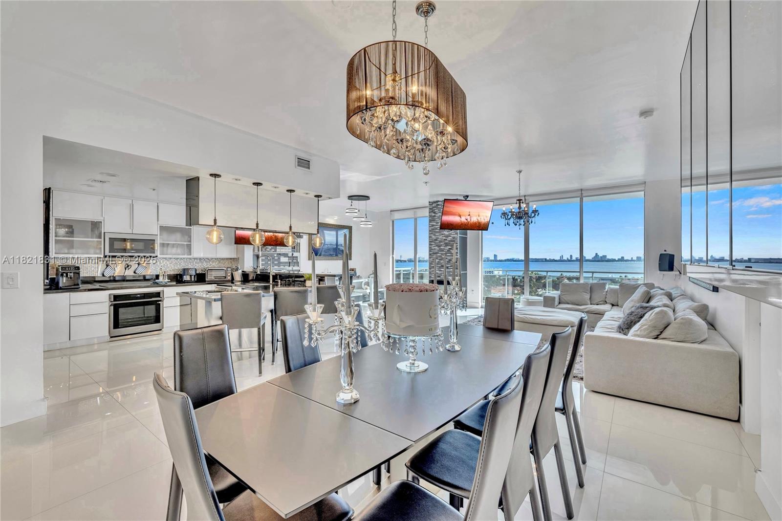 7901 Hispanola Ave 902, North Bay Village, Miami-Dade County, Florida - 2 Bedrooms  
3 Bathrooms - 
