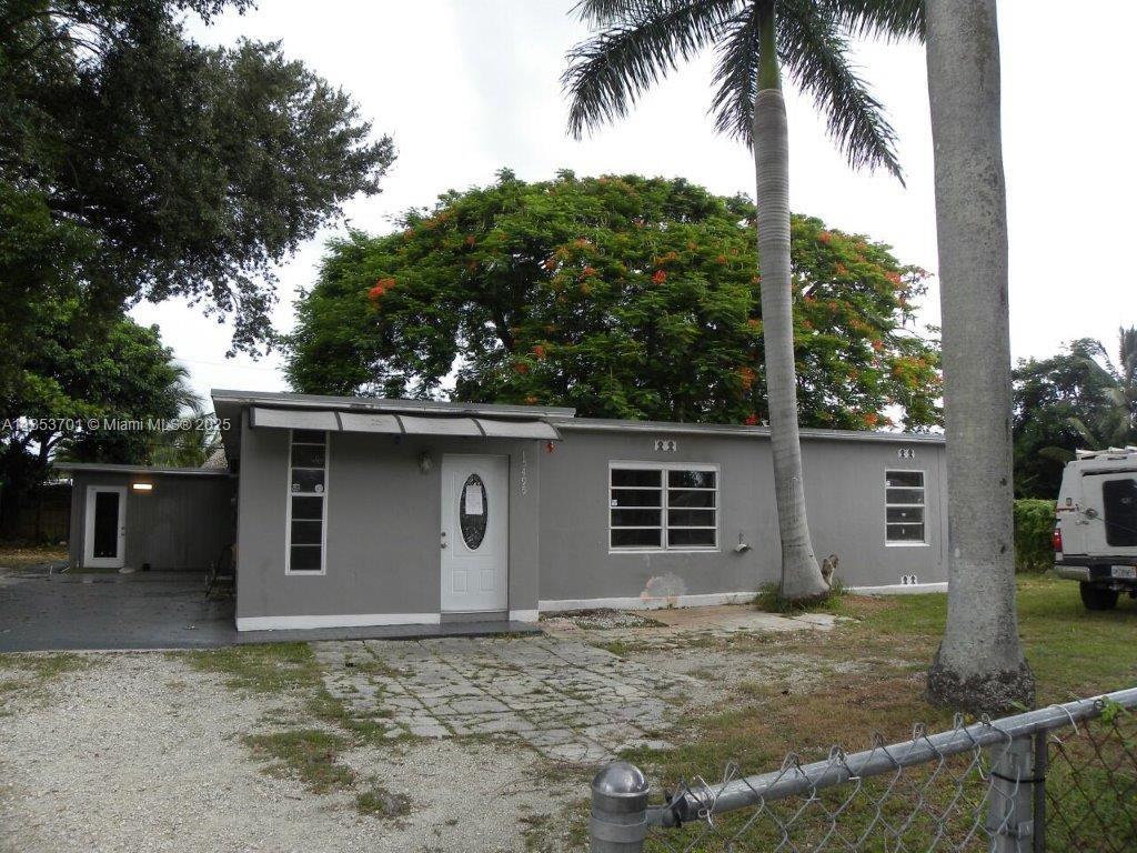 FOR RENT! WONT LAST. 3 bedroom & 3 bathroom home on large private fenced lot. 3rd bedroom w/ bathroom has private entrance. Great for in-laws or older children. Tile floors throughout. Large dining room and living room. Wall A/C units throughout. Washer and Dryer hookup. Freshly Painted. You are renting the whole property. PETS OK. Minutes from Florida Turnpike and US -1. A MUST SEE! Schedule your appt. today. Lowest priced single family home in South Dade.